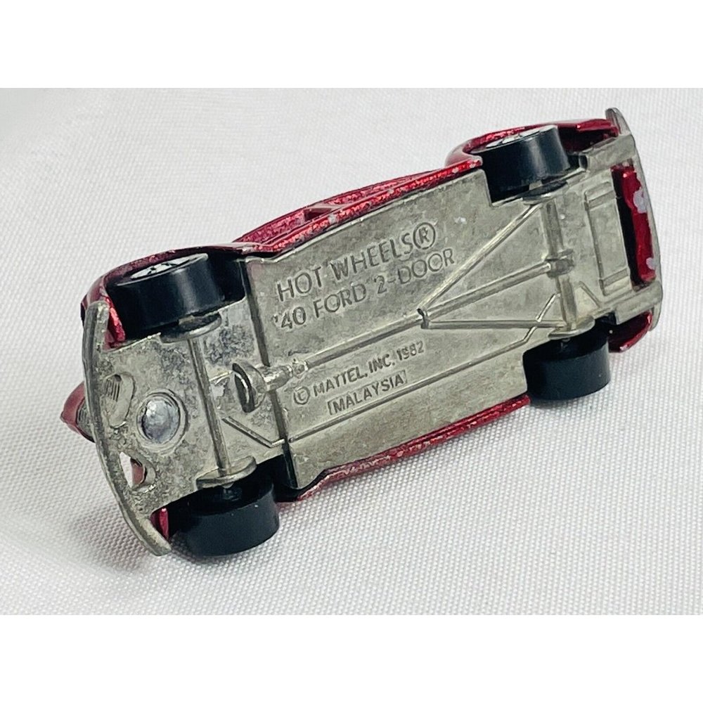 Hot Wheels ‘40 Ford 2-Door 1982 Red Diecast Car Blackwall Made In Malaysia - Picture 6 of 11